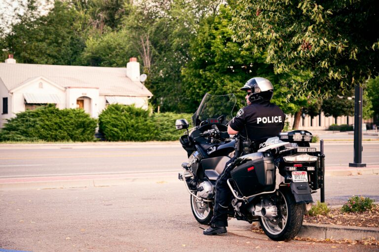 What a police officer looks for before stopping you for a dui in illinois